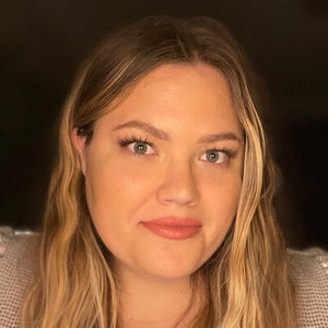 Meet your Posher, Brittni